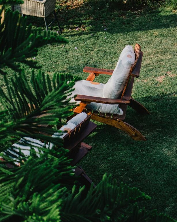 Tips for Creating a Cozy and Inviting Outdoor Space in Your Backyard